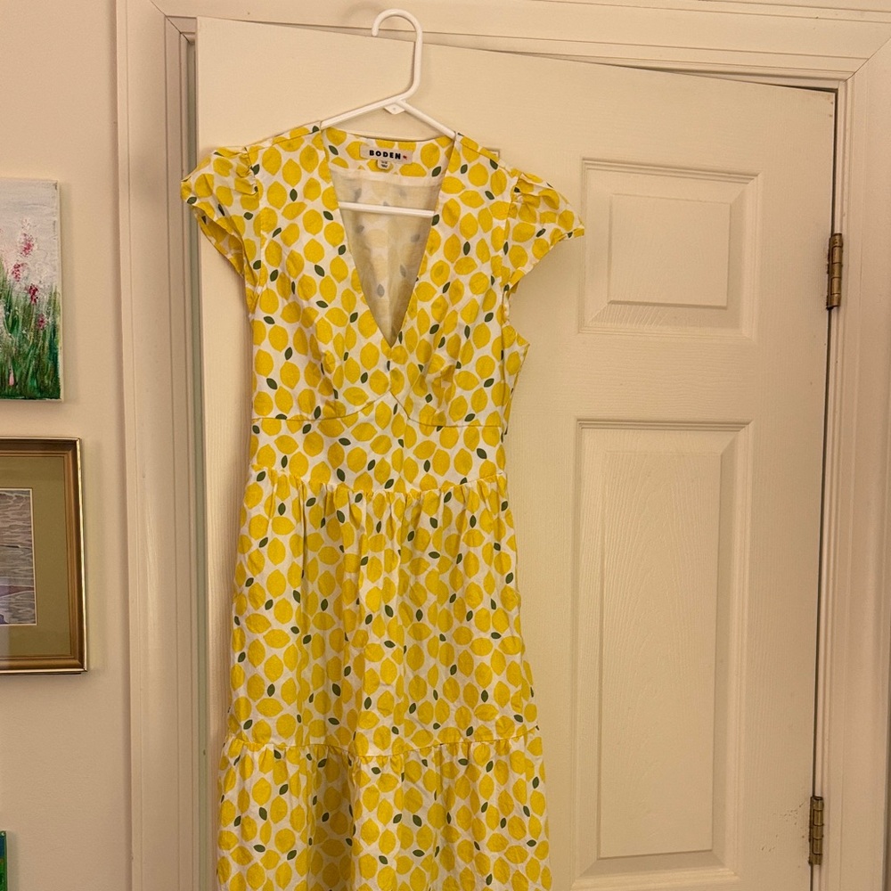 Boden Yellow Lemon-Print V-Neck Midi Dress